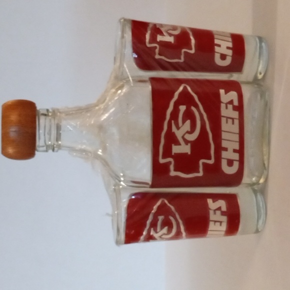 Handmade Other - Kansas City Chiefs Glass Decanter Set 2 Double Shot Glasses